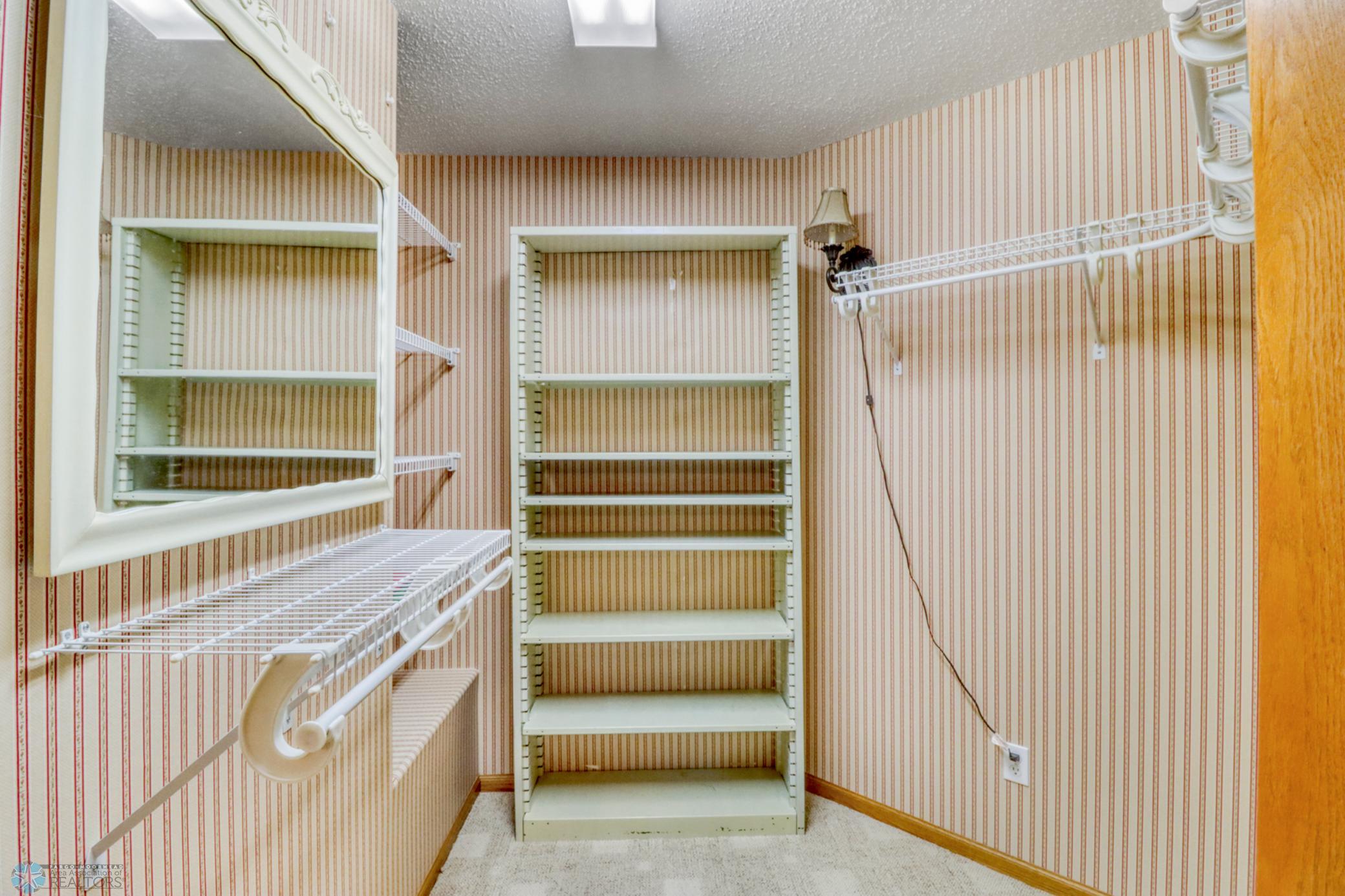 Primary Closet1_1.JPG