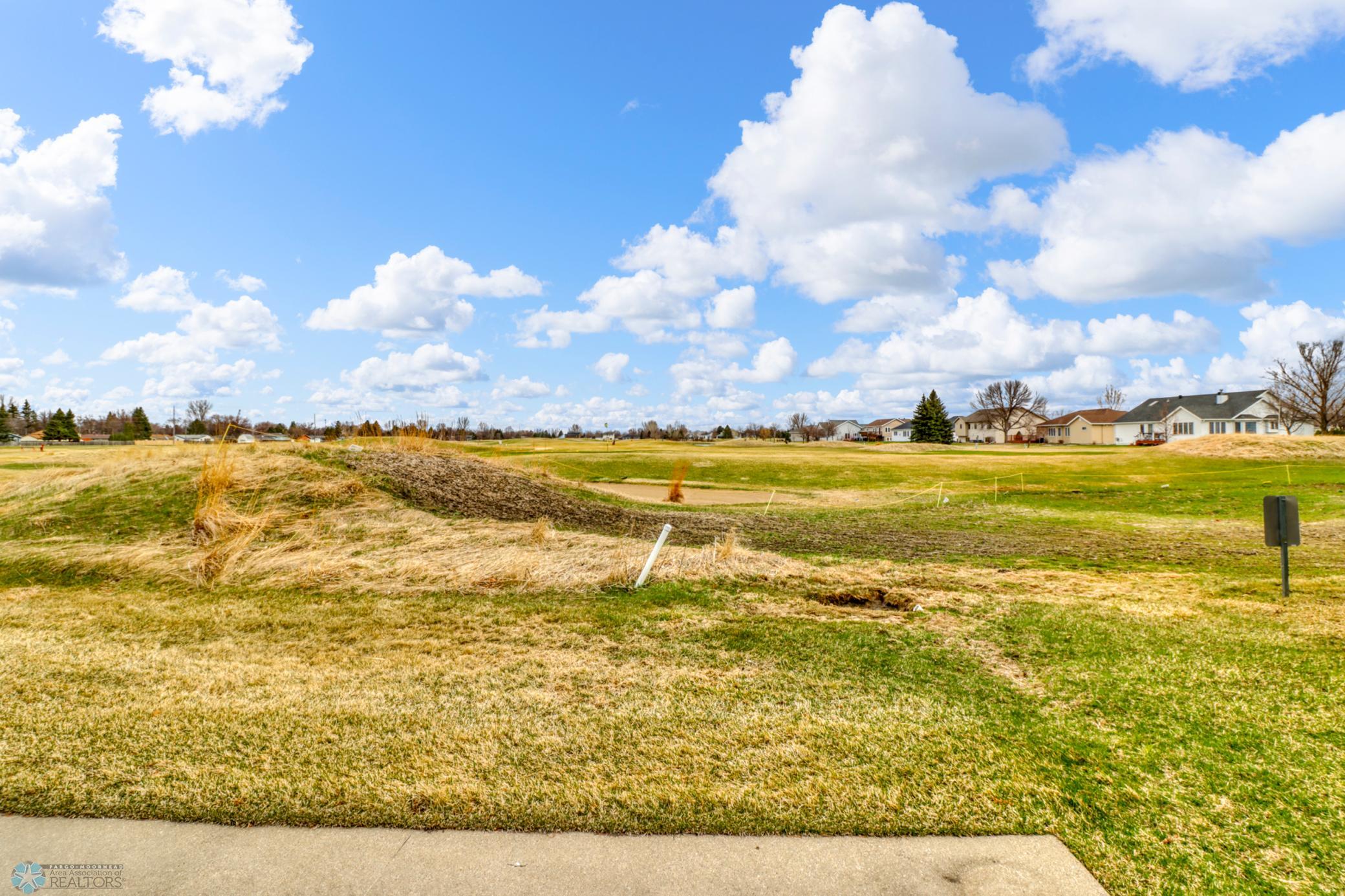 Golf Course1_1.JPG