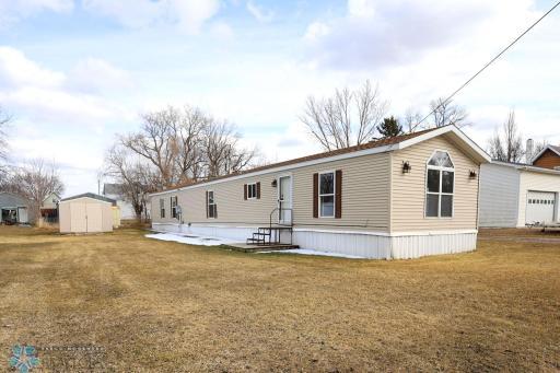 805 Western Avenue, Manvel, ND 58256