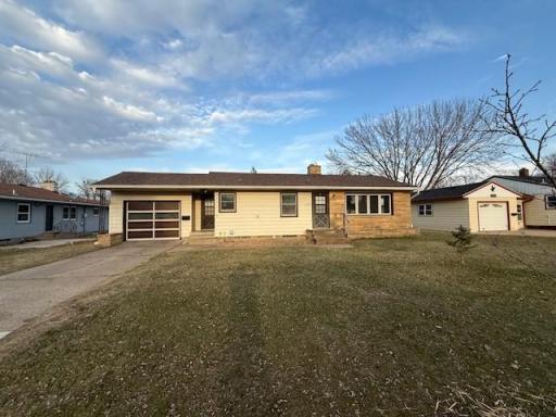 1030 32nd Avenue N, Saint Cloud, MN 56303
