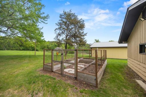 2591 Carver Avenue E, Saint Paul, MN 55119