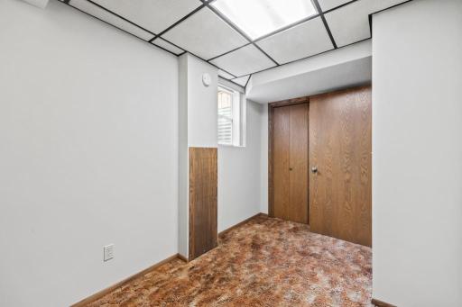 2591 Carver Avenue E, Saint Paul, MN 55119