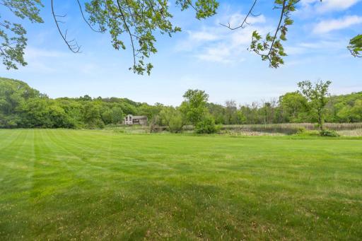 2591 Carver Avenue E, Saint Paul, MN 55119