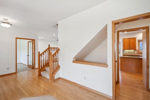 1819 Jourdan Court, Saint Paul, MN 55122