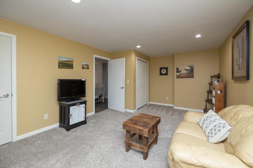 520 Hunter Hill Road, Hudson, WI 54016