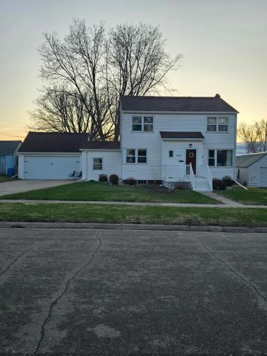 1014 3rd Avenue SW, Pipestone, MN 56164