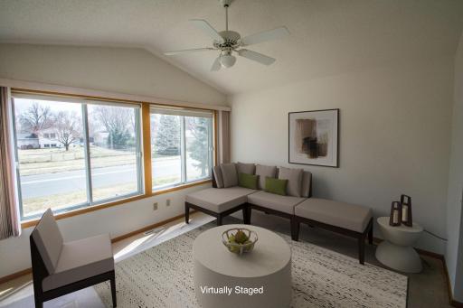 14118 Essex Lane, Saint Paul, MN 55124