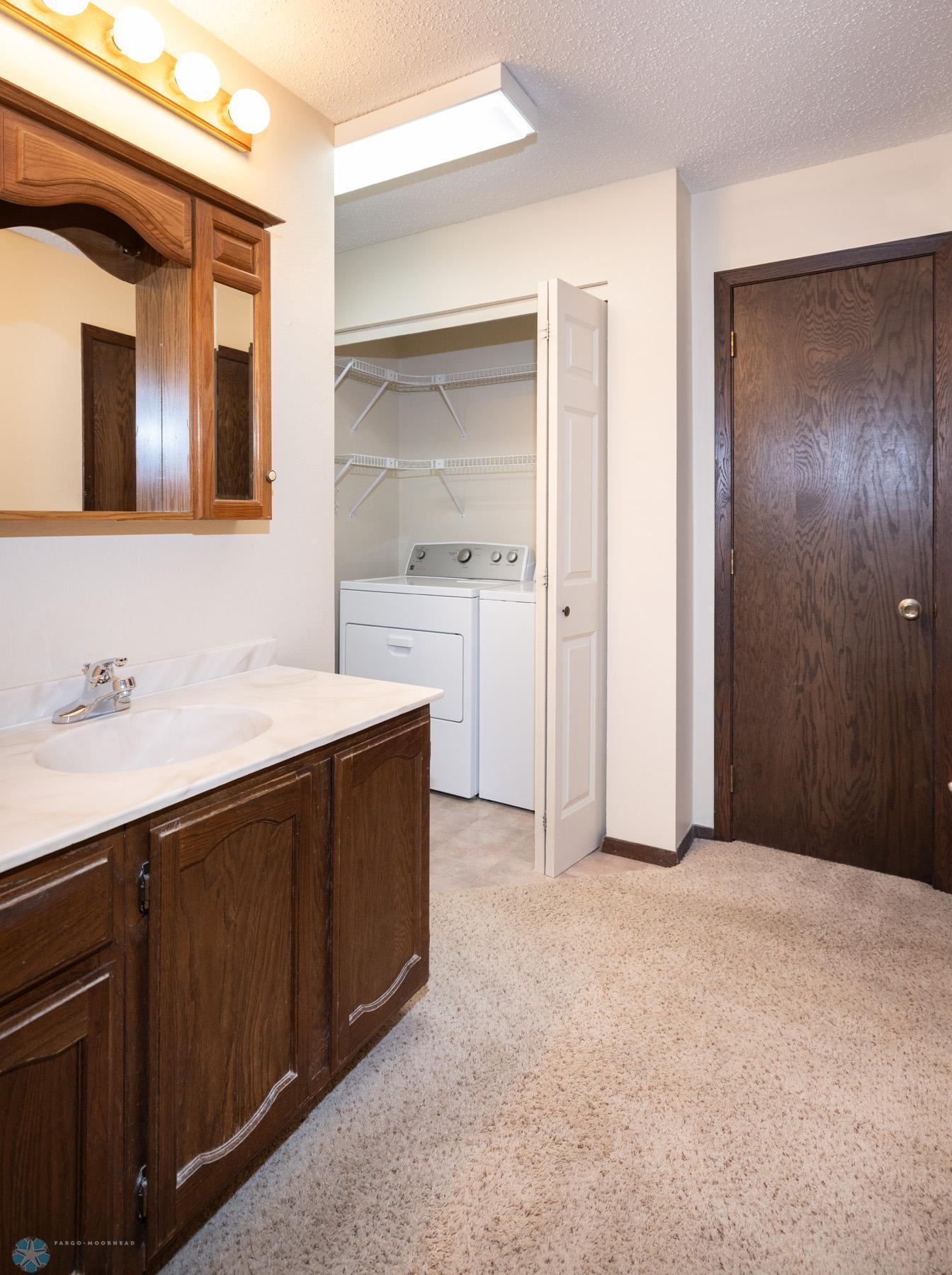 Bathroom/Laundry