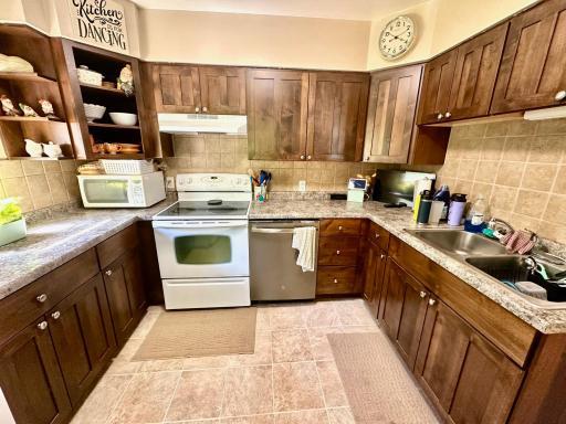 Photo for 207 NE 9th Street, Roseau, MN 56751 - Listing #6703237 207 NE 9th Street, Roseau, MN 56751