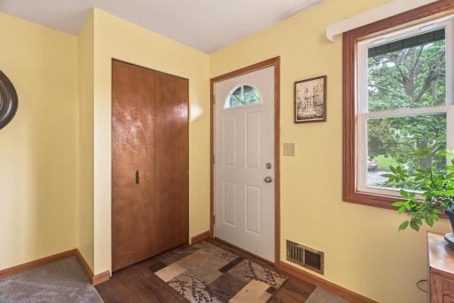 1224 Gary Drive, Saint Paul Park, MN 55071
