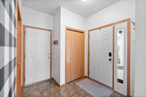 1461 Magnolia Avenue E, Saint Paul, MN 55106
