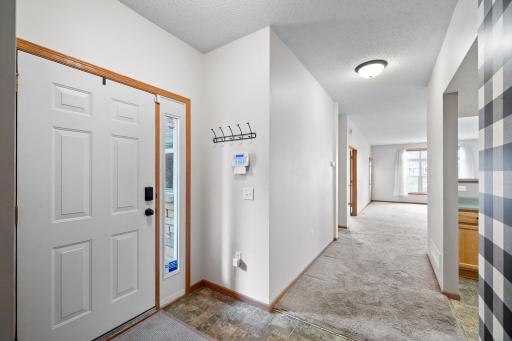 1461 Magnolia Avenue E, Saint Paul, MN 55106
