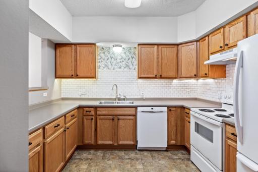 1461 Magnolia Avenue E, Saint Paul, MN 55106