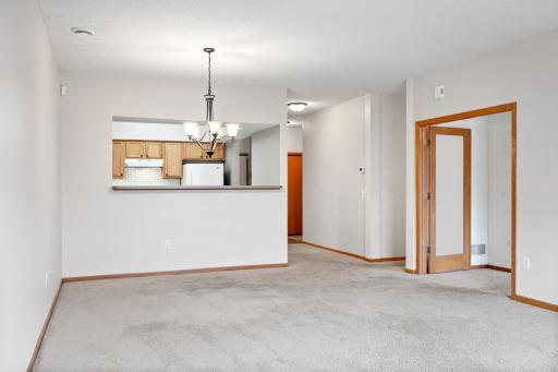 1461 Magnolia Avenue E, Saint Paul, MN 55106