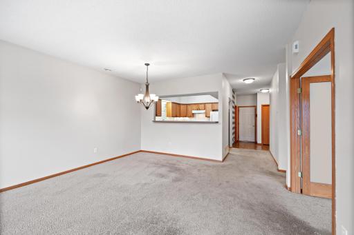1461 Magnolia Avenue E, Saint Paul, MN 55106