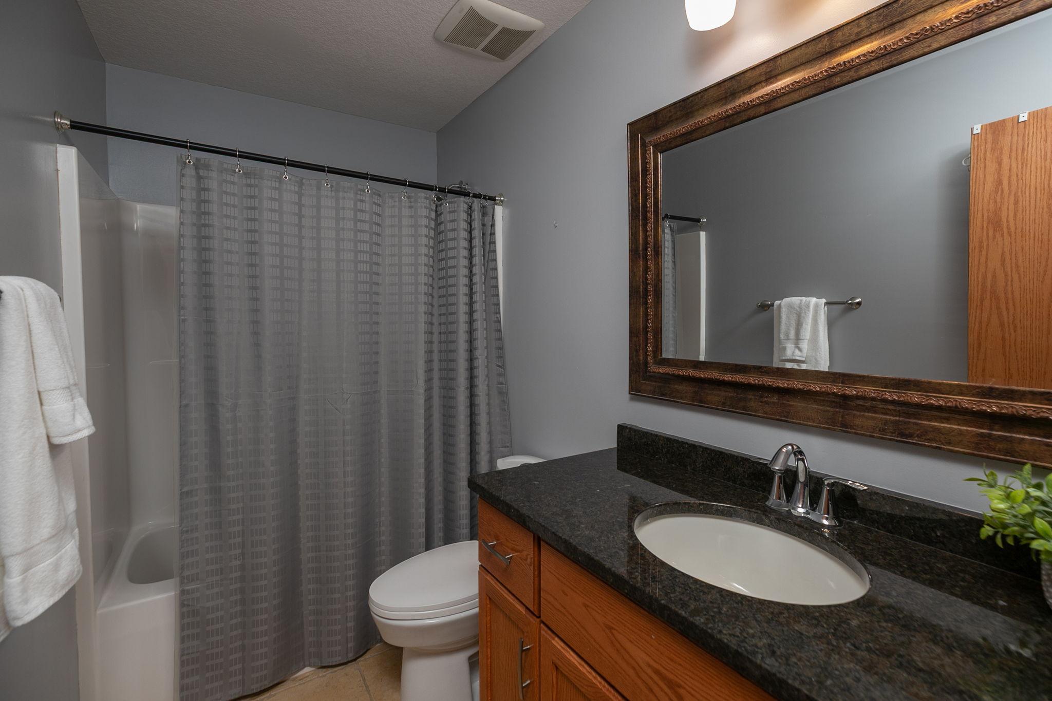 Full Bathroom-main floor