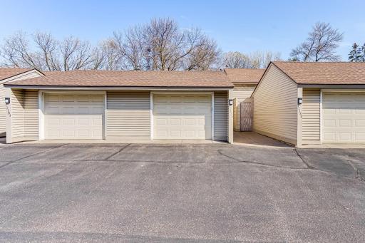 12186 Drake Street NW, Coon Rapids, MN 55448