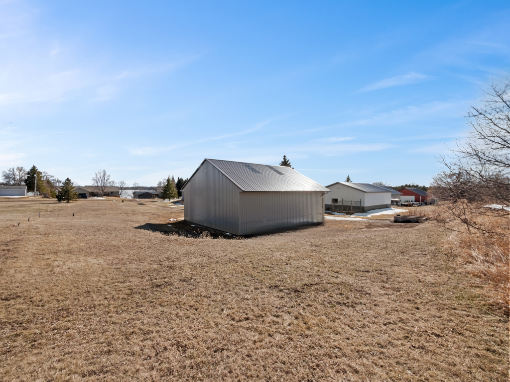Ample storage room on this lot!