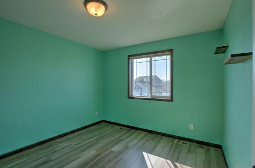 1055 Bellaire Boulevard NW, Isanti, MN 55040