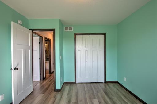 1055 Bellaire Boulevard NW, Isanti, MN 55040