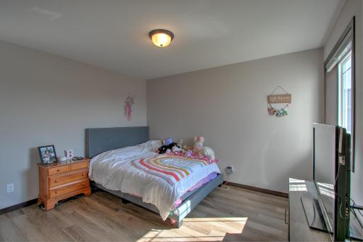 1055 Bellaire Boulevard NW, Isanti, MN 55040