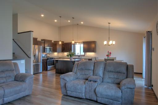 1055 Bellaire Boulevard NW, Isanti, MN 55040