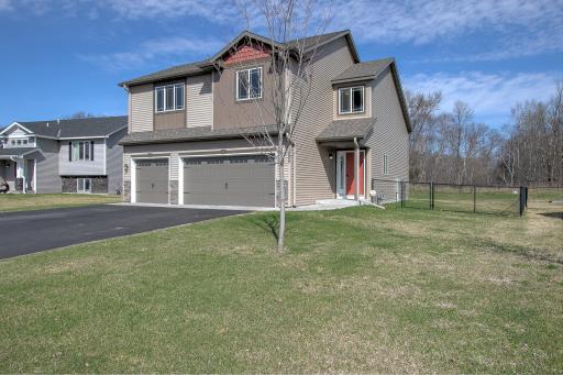1055 Bellaire Boulevard NW, Isanti, MN 55040