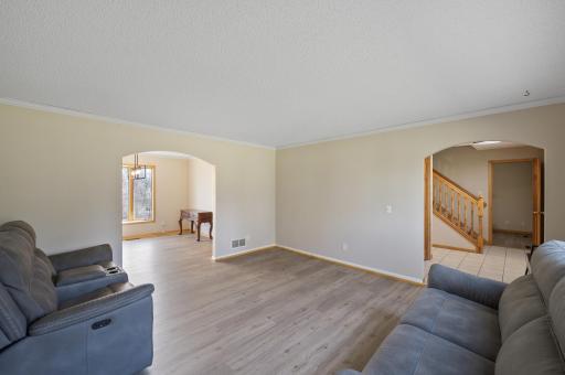 16925 27th Avenue N, Minneapolis, MN 55447