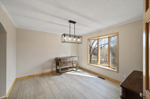 16925 27th Avenue N, Minneapolis, MN 55447