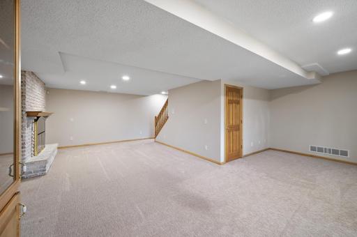 16925 27th Avenue N, Minneapolis, MN 55447