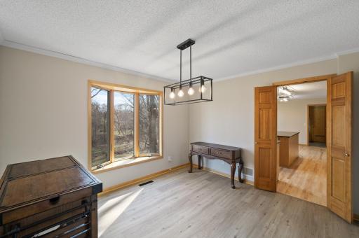 16925 27th Avenue N, Minneapolis, MN 55447