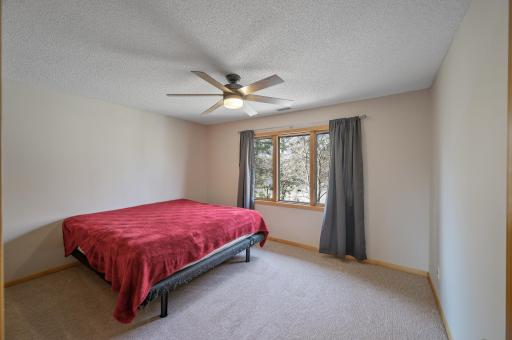 16925 27th Avenue N, Minneapolis, MN 55447