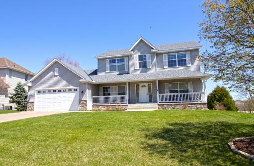 400 Bluffs Parkway, Buffalo, MN 55313