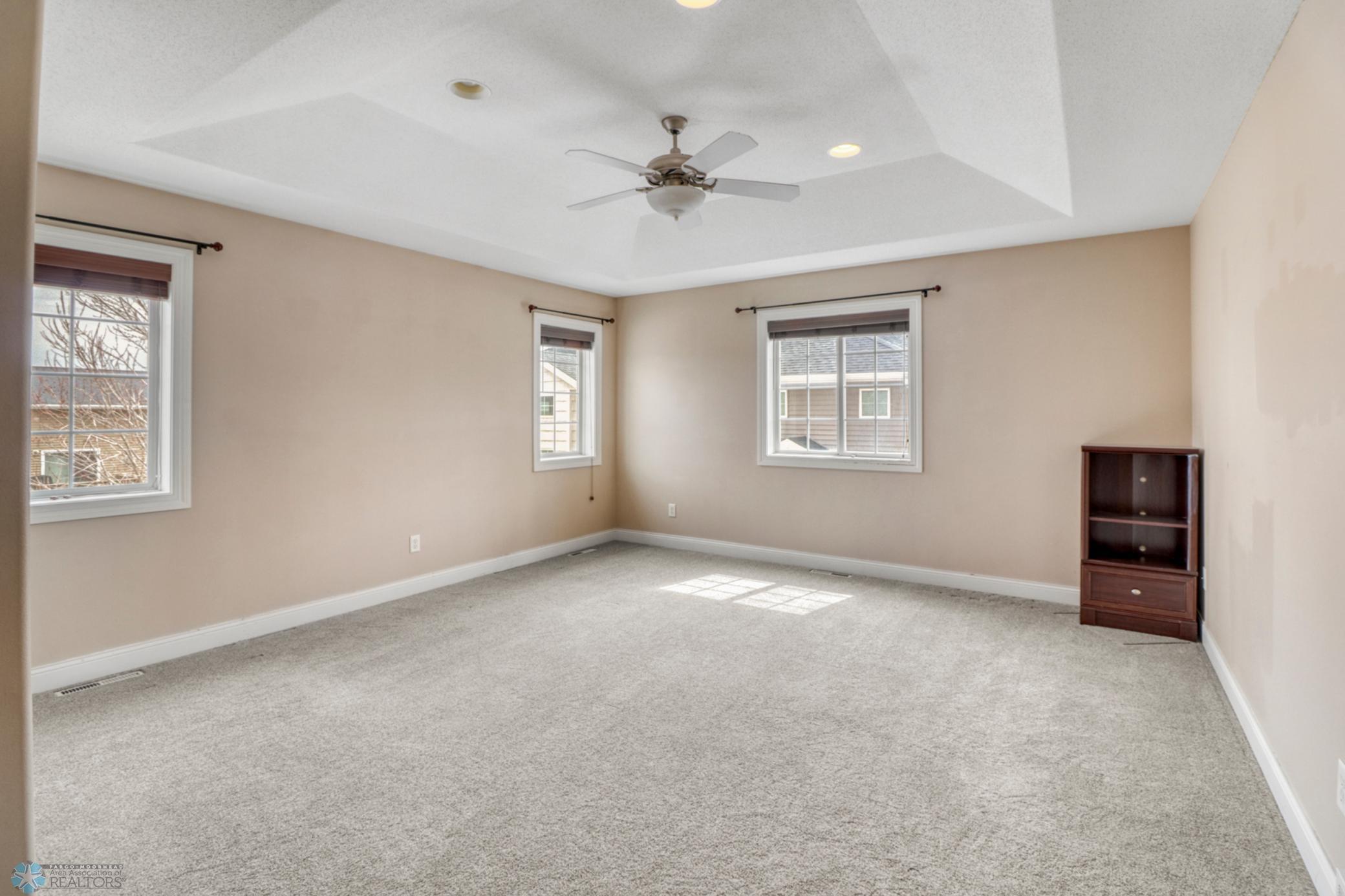 Primary Bedroom1_1.JPG