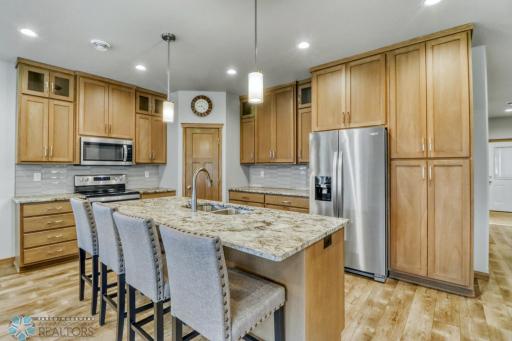 7352 Eagle Pointe Drive S, Fargo, ND 58104