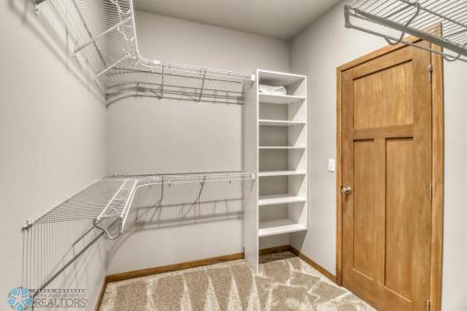 7352 Eagle Pointe Drive S, Fargo, ND 58104