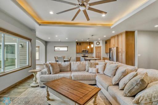 7352 Eagle Pointe Drive S, Fargo, ND 58104