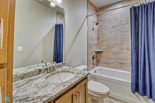 7352 Eagle Pointe Drive S, Fargo, ND 58104
