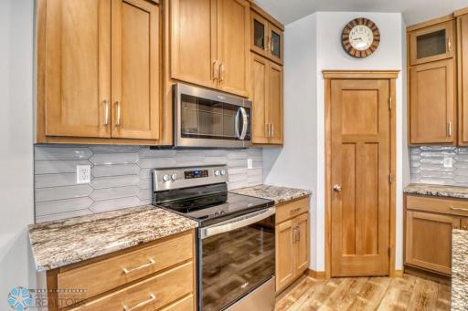 7352 Eagle Pointe Drive S, Fargo, ND 58104