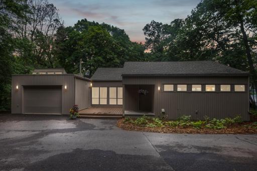 2887 Lake Shore Avenue, Maple Plain, MN 55359