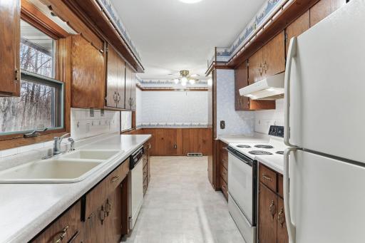 827 20th Avenue, Clear Lake, WI 54005