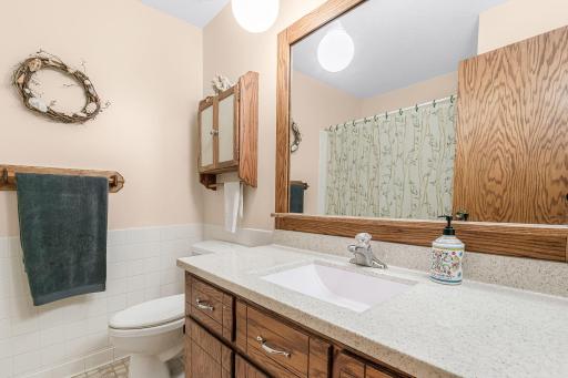 871 Paul Parkway NE, Minneapolis, MN 55434