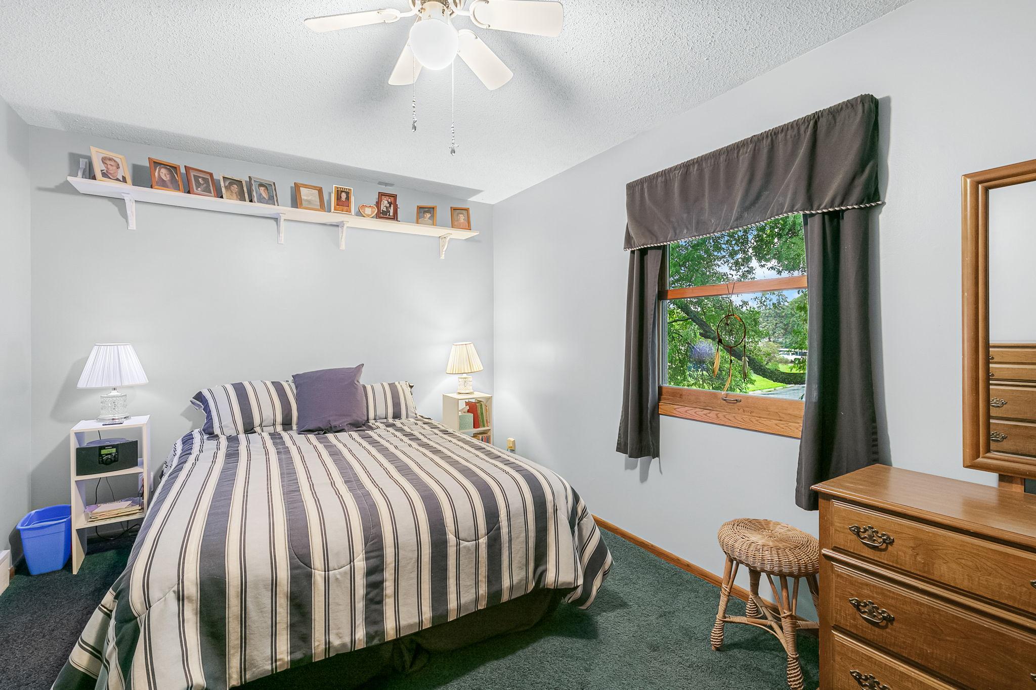 26-web-or-mls-871-Paul-Pkwy-NE-26.jpg