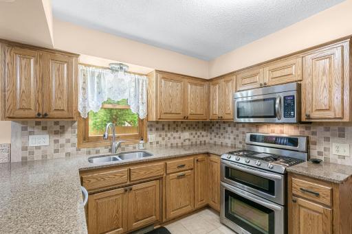 871 Paul Parkway NE, Minneapolis, MN 55434