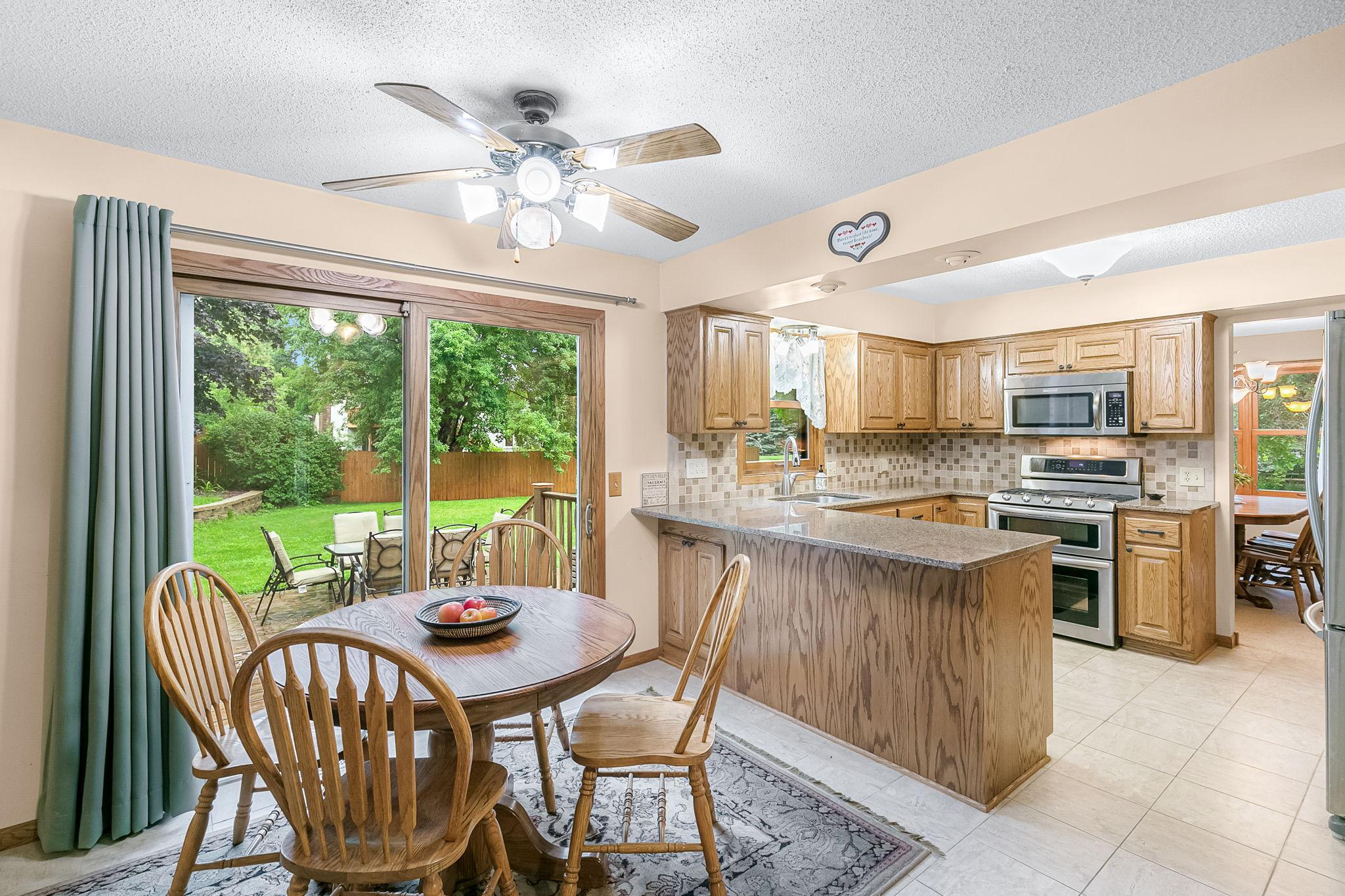 11-web-or-mls-871-Paul-Pkwy-NE-11.jpg