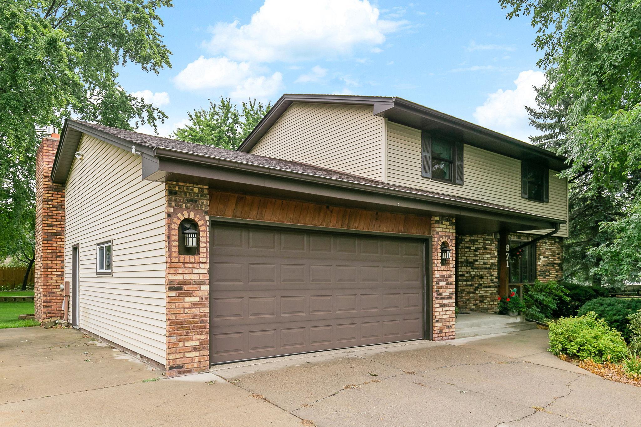 2-web-or-mls-871-Paul-Pkwy-NE-02.jpg