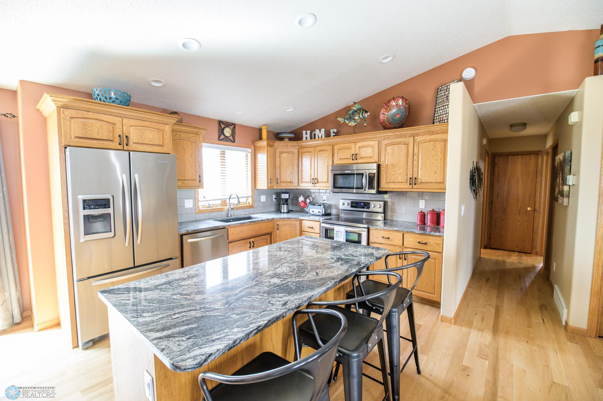 kitchen granite tops DSC_3322_1.jpg