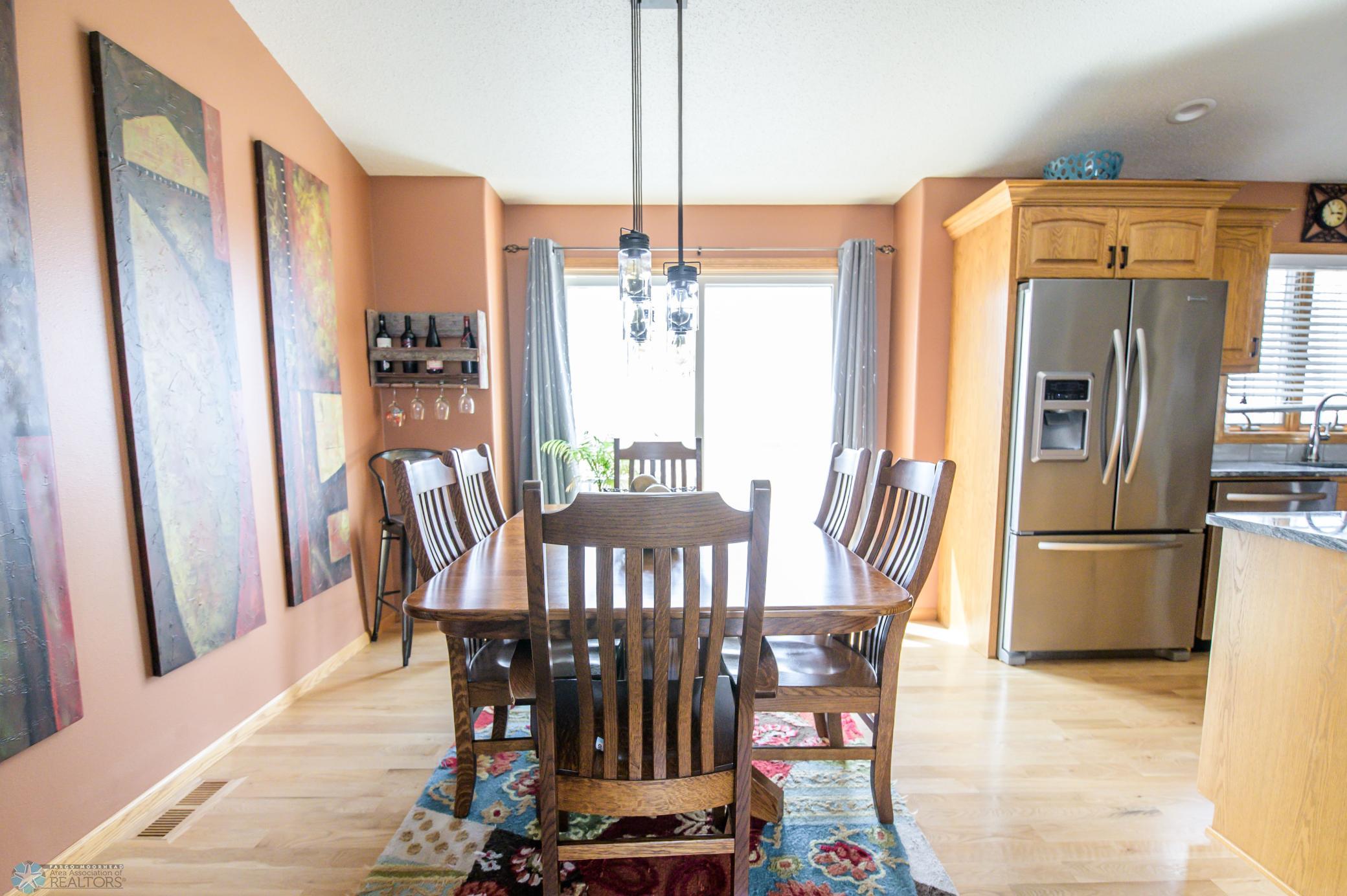 Dining area DSC_3325.jpg