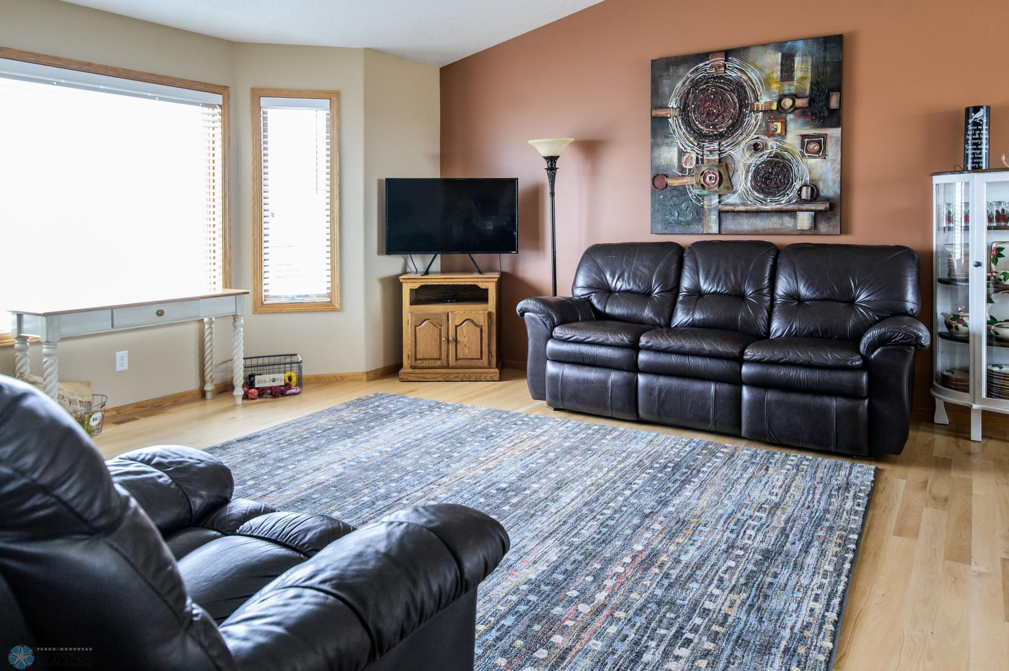 Upper living room DSC_3352.jpg