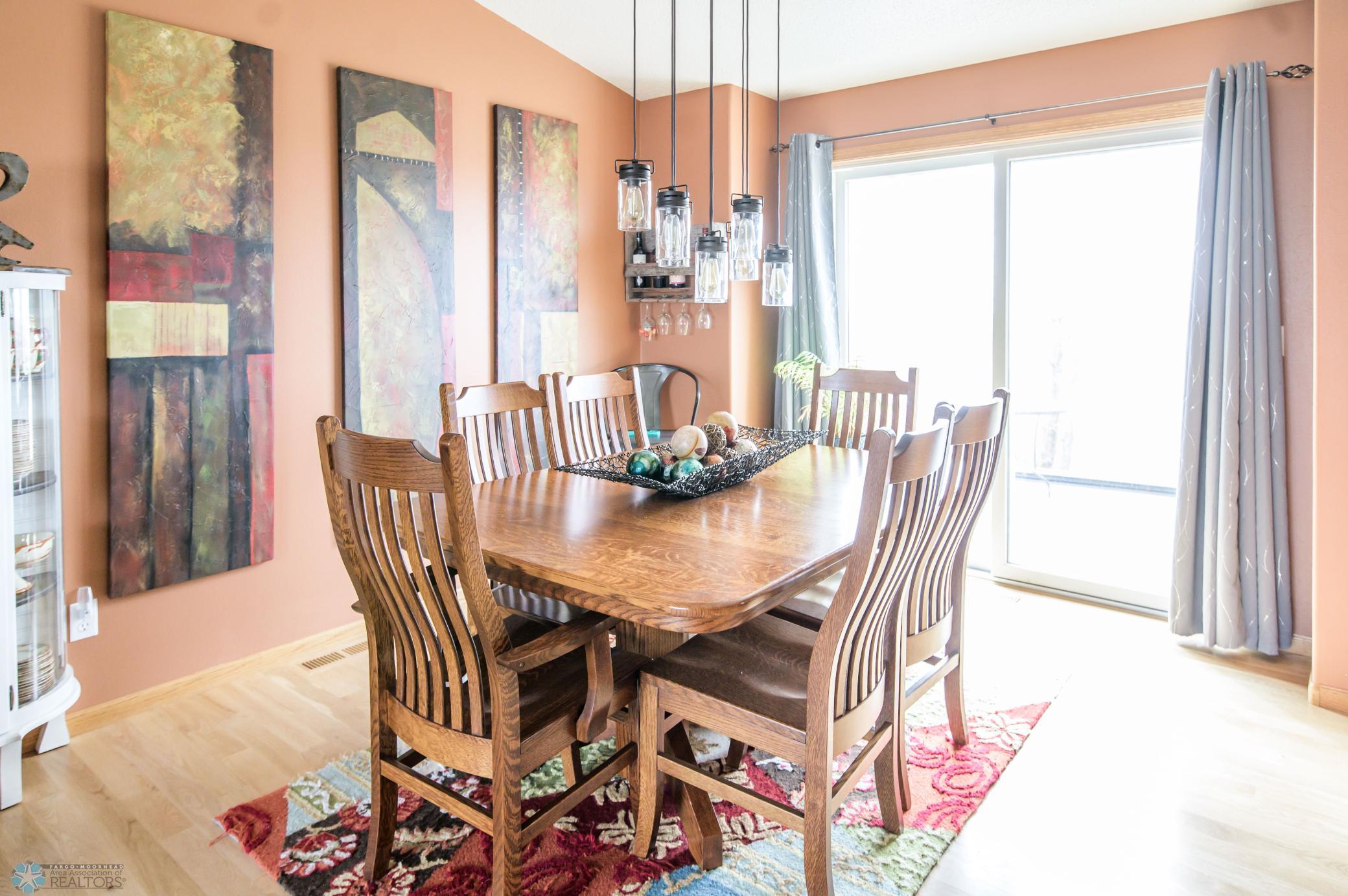Dining area DSC_3466.jpg